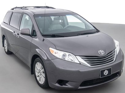 Used 2014 Toyota Sienna XLE