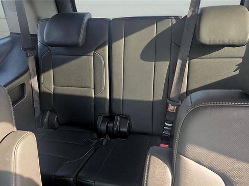 Used 2019 GMC Yukon SLT AWD/4WD image 30