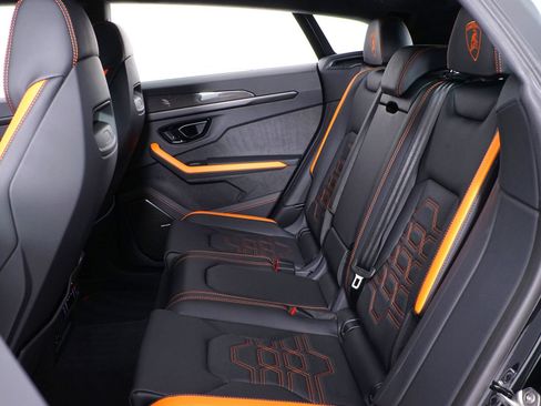 Used 2026 Lamborghini Urus SE AWD/4WD image 26