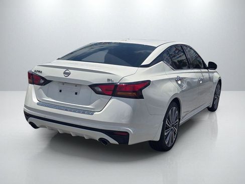 Used 2023 Nissan Altima 2.5 SL FWD image 5