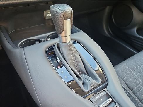 Certified 2023 Honda HR-V LX image 13