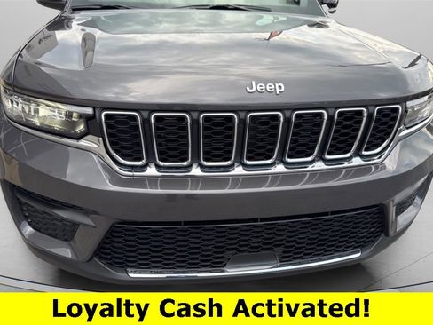 New 2025 Jeep Grand Cherokee Laredo w/ Luxury Tech Group I image 3