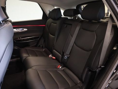 New 2026 Genesis GV70 2.5T AWD/4WD image 32