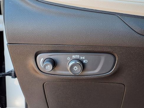 Used 2024 Buick Encore GX Avenir image 15