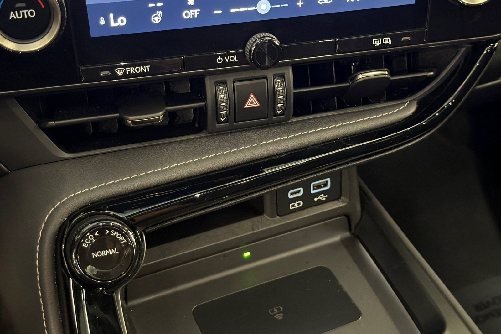 Used 2024 Lexus NX 350h AWD image 17