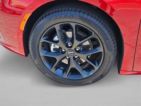 Used 2024 Chrysler Pacifica Touring-L w/ S Appearance Package FWD image 23
