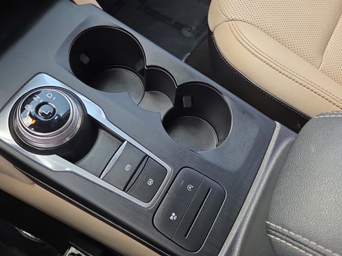 Used 2020 Ford Escape SEL image 36