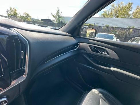 Used 2024 Chevrolet Traverse LT w/ LPO, Cargo Package AWD/4WD image 19