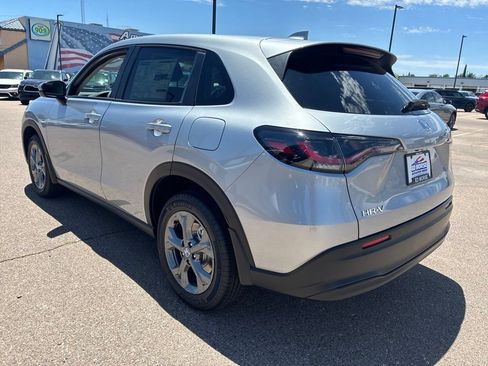 New 2027 Honda HR-V LX image 3