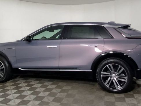 New 2026 Cadillac Lyriq Luxury image 6