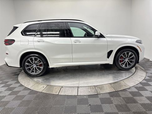 New 2026 BMW X5 xDrive50e w/ Executive Package image 17