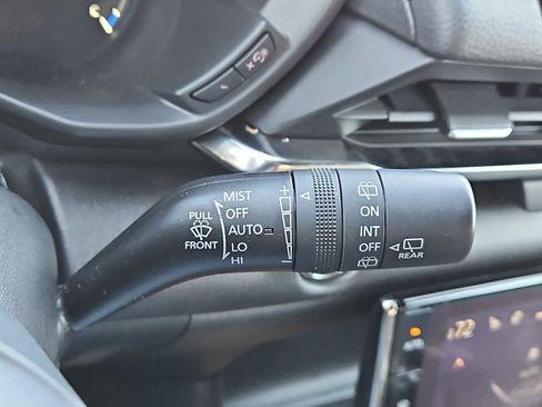 Used 2022 MAZDA MX-30 Electric w/ Premium Plus Pkg image 25