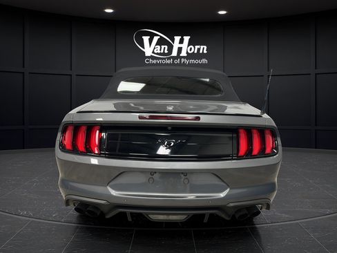 Used 2021 Ford Mustang Premium RWD image 6