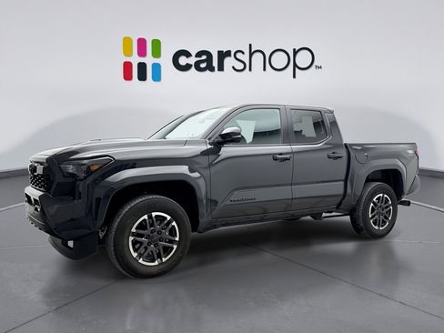 Used 2024 Toyota Tacoma TRD Sport w/ TRD Sport Upgrade Package image 1