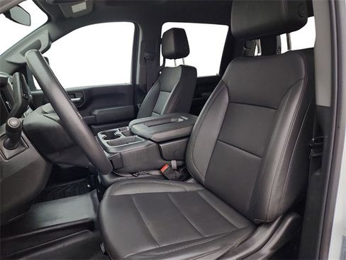 Used 2024 Chevrolet Silverado 2500 W/T image 18