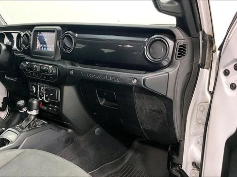 Used 2021 Jeep Wrangler Unlimited Sport AWD/4WD image 19