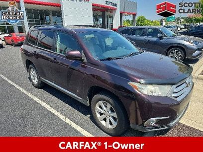 Used 2012 Toyota Highlander FWD w/ Tech Pkg