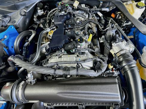 Used 2025 Ford Mustang Premium RWD image 28