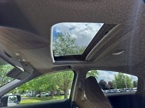Used 2018 Honda HR-V EX image 25