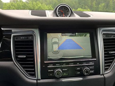 Used 2016 Porsche Macan S image 14