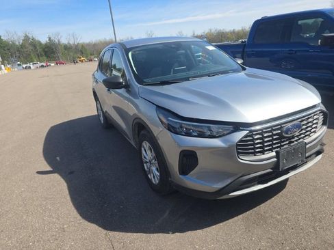 Used 2024 Ford Escape Active AWD/4WD image 3