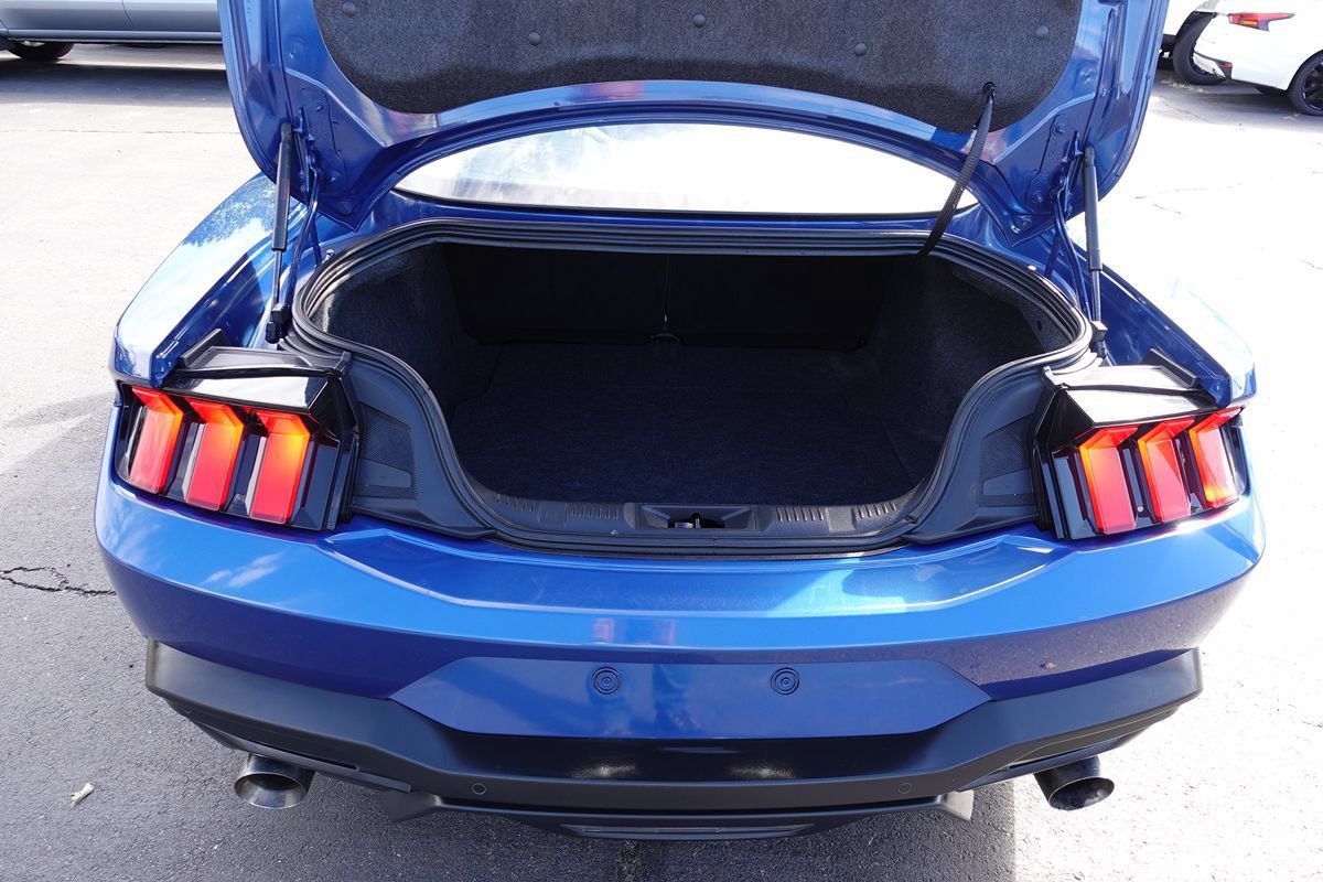 Used 2024 Ford Mustang Coupe RWD image 19