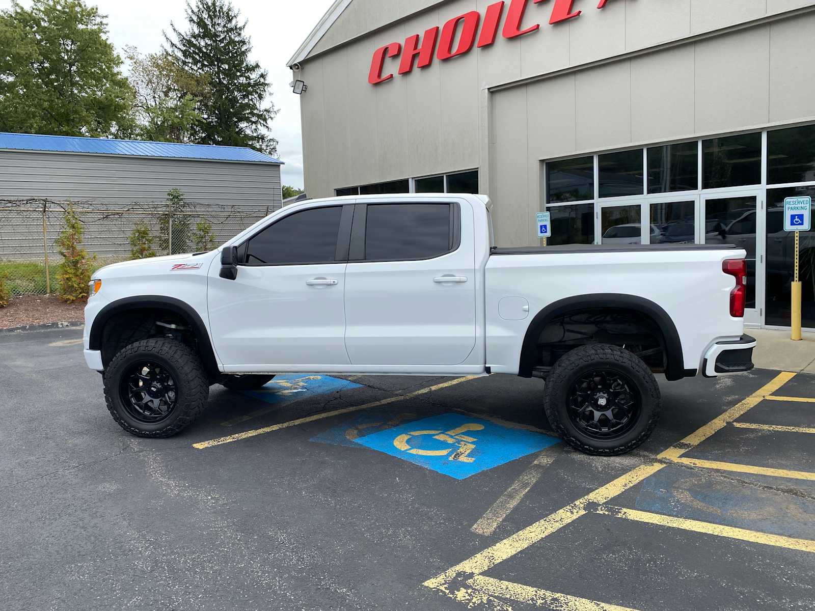 Used 2023 Chevrolet Silverado 1500 RST AWD/4WD image 15