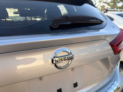 Used 2022 Nissan Rogue Sport SL w/ Premium Package AWD/4WD image 18