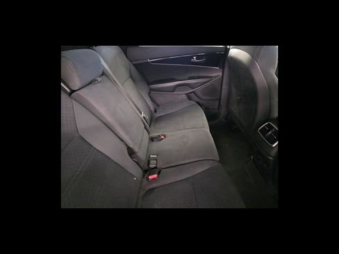 Used 2017 Kia Sorento FWD w/ LX Convenience Package image 19