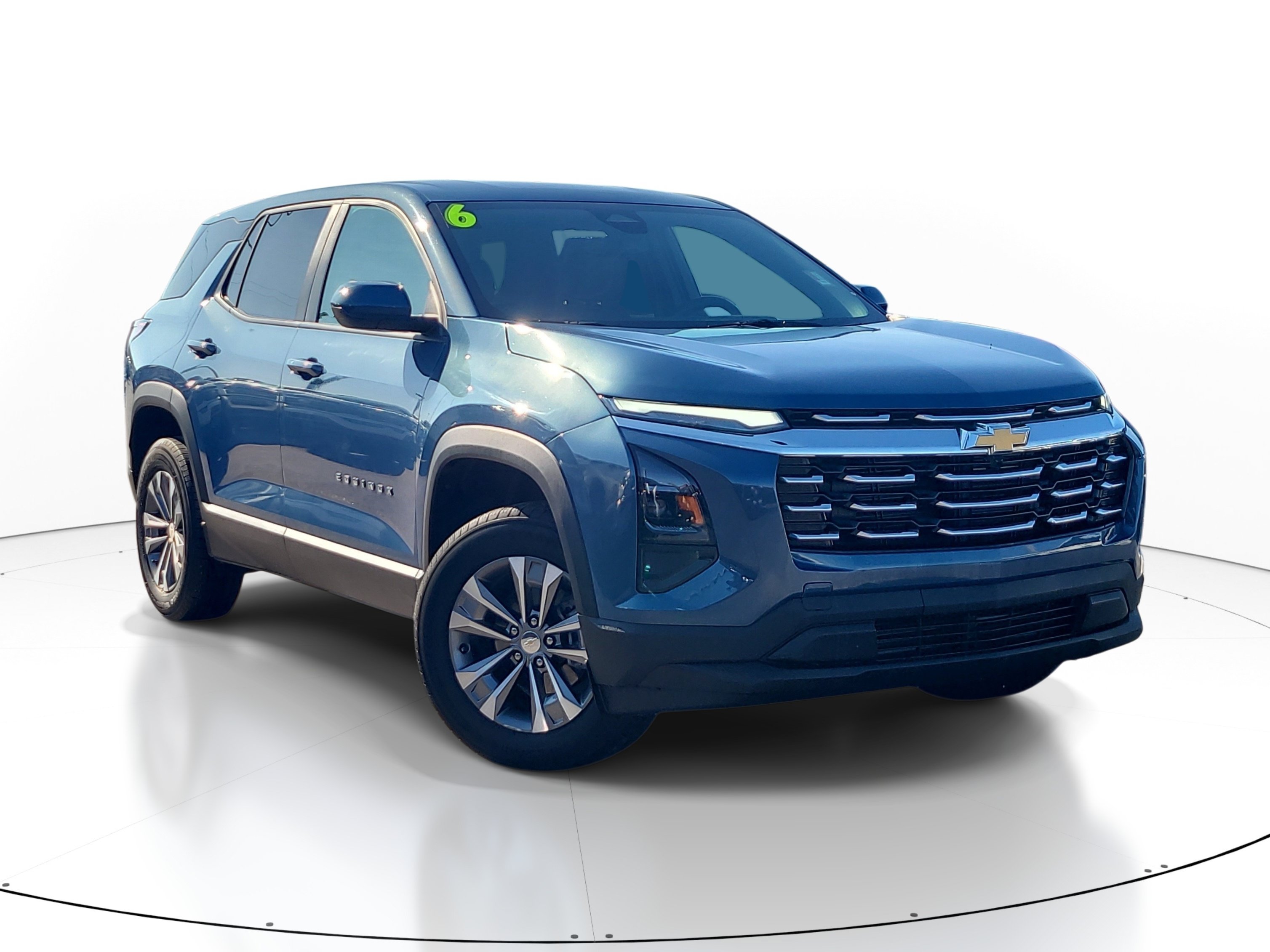 Used 2026 Chevrolet Equinox LT w/ Convenience Package II FWD image 1