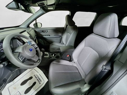 Certified 2025 Subaru Forester Premium AWD/4WD image 17