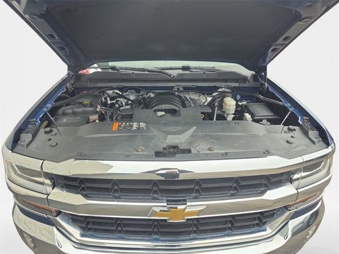 Used 2017 Chevrolet Silverado 1500 LT w/ LT Convenience Package image 22