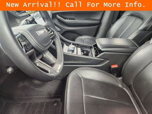 Used 2023 Jeep Grand Cherokee L Overland AWD/4WD image 11