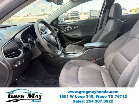 Used 2024 Chevrolet Malibu LT FWD image 12