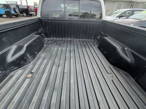 Used 2021 Toyota Tacoma SR RWD image 22