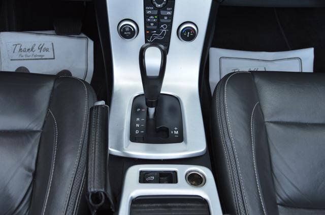 Used 2011 Volvo C70 T5 w/ Convenience Pkg FWD image 24