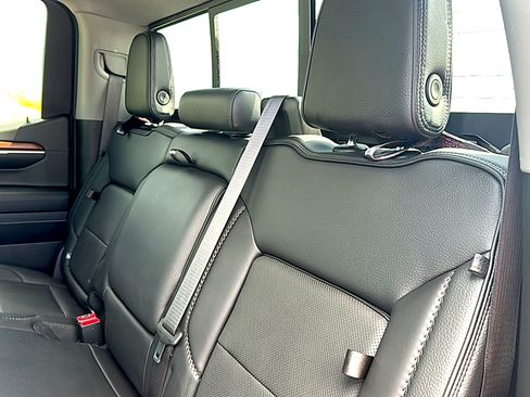 Used 2024 GMC Sierra 1500 Denali w/ Denali Reserve Package AWD/4WD image 20
