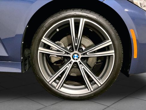 Used 2024 BMW 330i xDrive Sedan w/ Premium Package AWD/4WD image 10