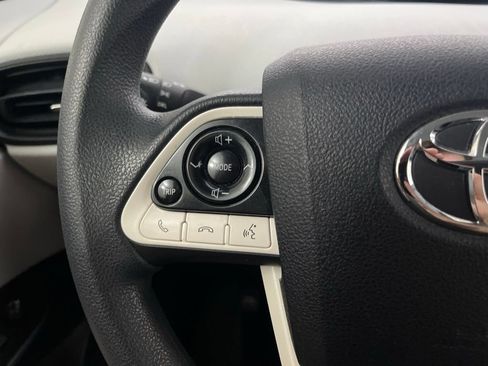 Used 2017 Toyota Prius Two w/ Prius Two Safety Plus Package FWD image 58