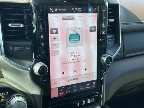 Used 2025 RAM 1500 Laramie w/ Laramie Southwest Edition image 38