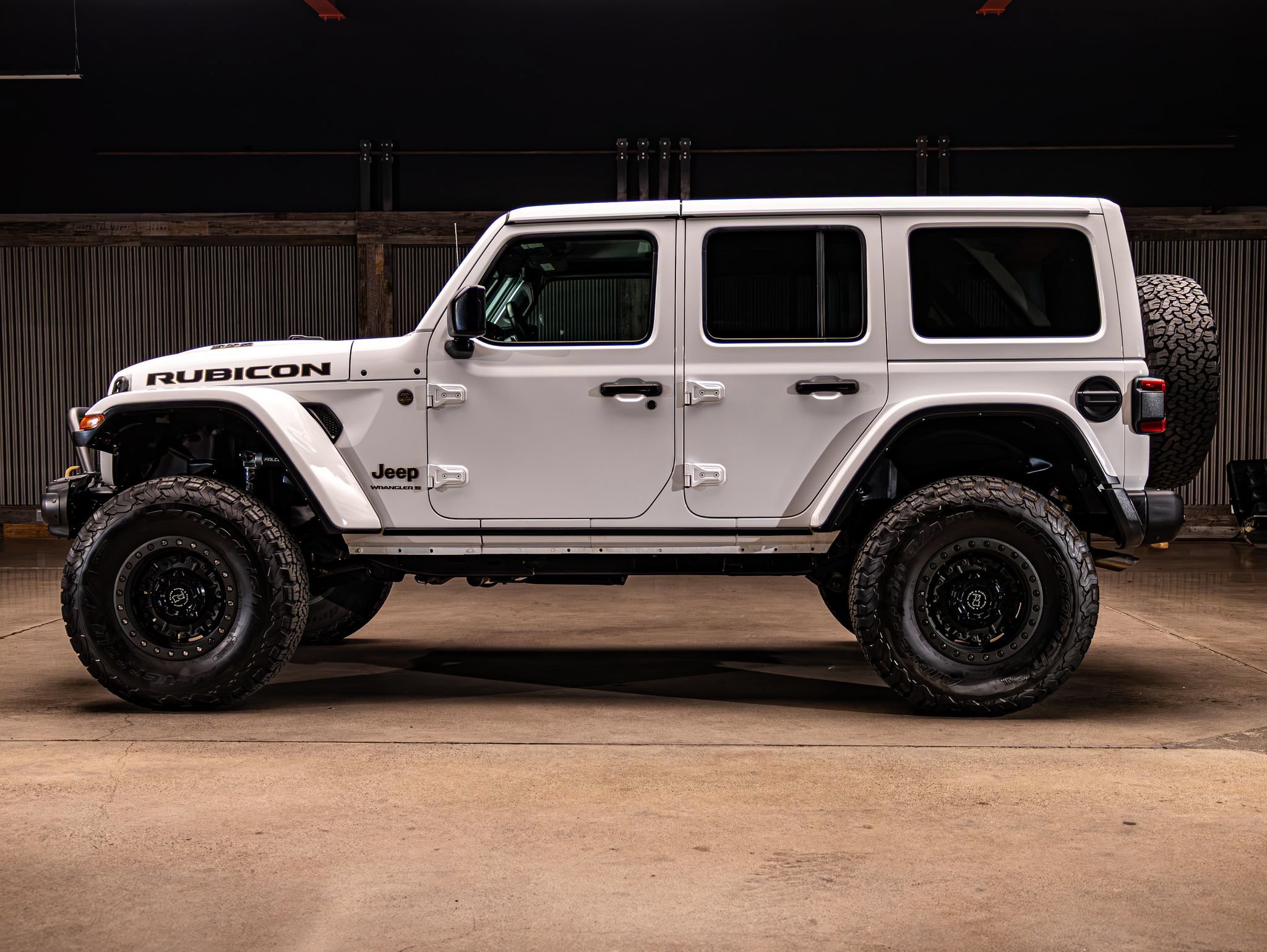 Used 2023 Jeep Wrangler Unlimited Rubicon 392 AWD/4WD image 5