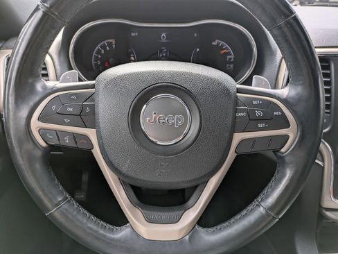 Used 2014 Jeep Grand Cherokee Limited image 16