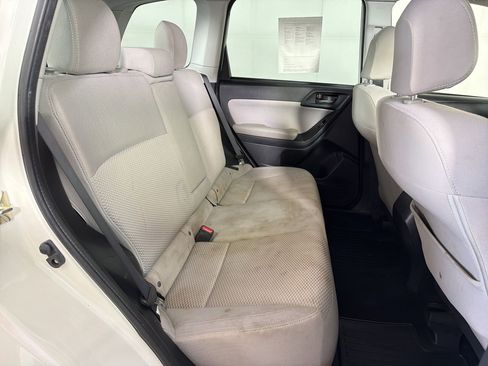 Used 2018 Subaru Forester 2.5i Premium w/ All-Weather Package image 28