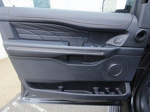 Used 2023 Ford Expedition Max Platinum image 23