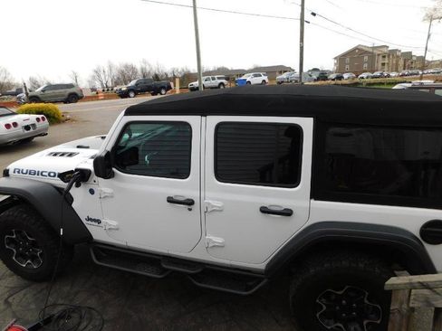 Used 2023 Jeep Wrangler Unlimited Rubicon 4xe AWD/4WD image 6