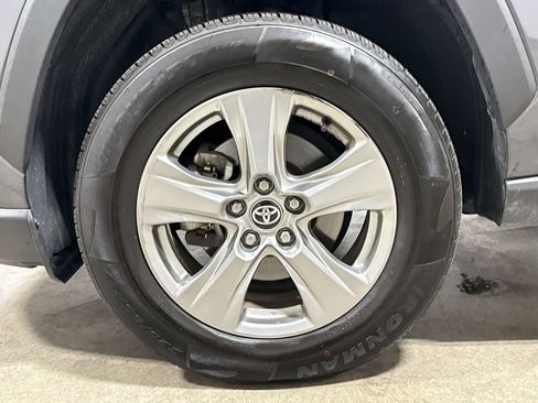 Used 2024 Toyota RAV4 XLE FWD image 26