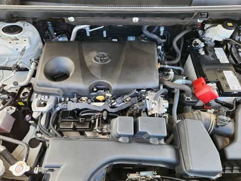 Used 2023 Toyota RAV4 LE AWD/4WD image 33