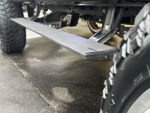 Used 2019 Ford F250 Lariat w/ Lariat Value Package image 18