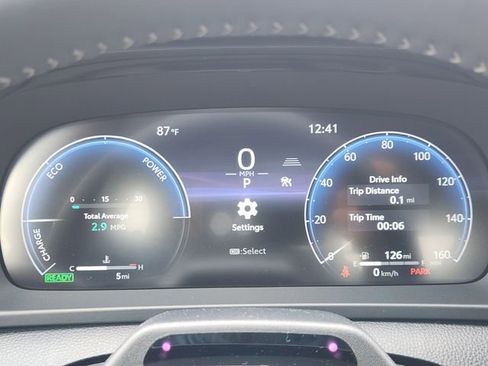 New 2026 Toyota Crown Platinum AWD/4WD image 11