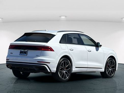 Used 2023 Audi Q8 Prestige AWD/4WD image 7